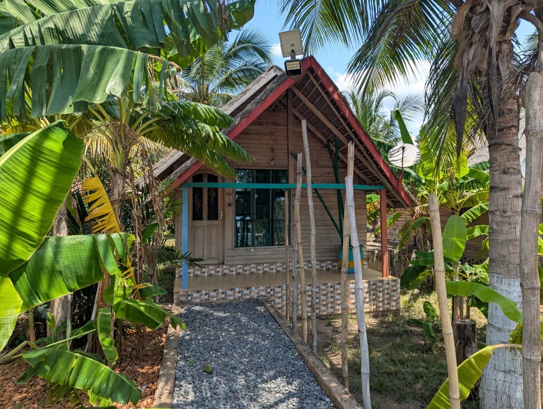 bungalow_plage_terre_petit_exterieur_face