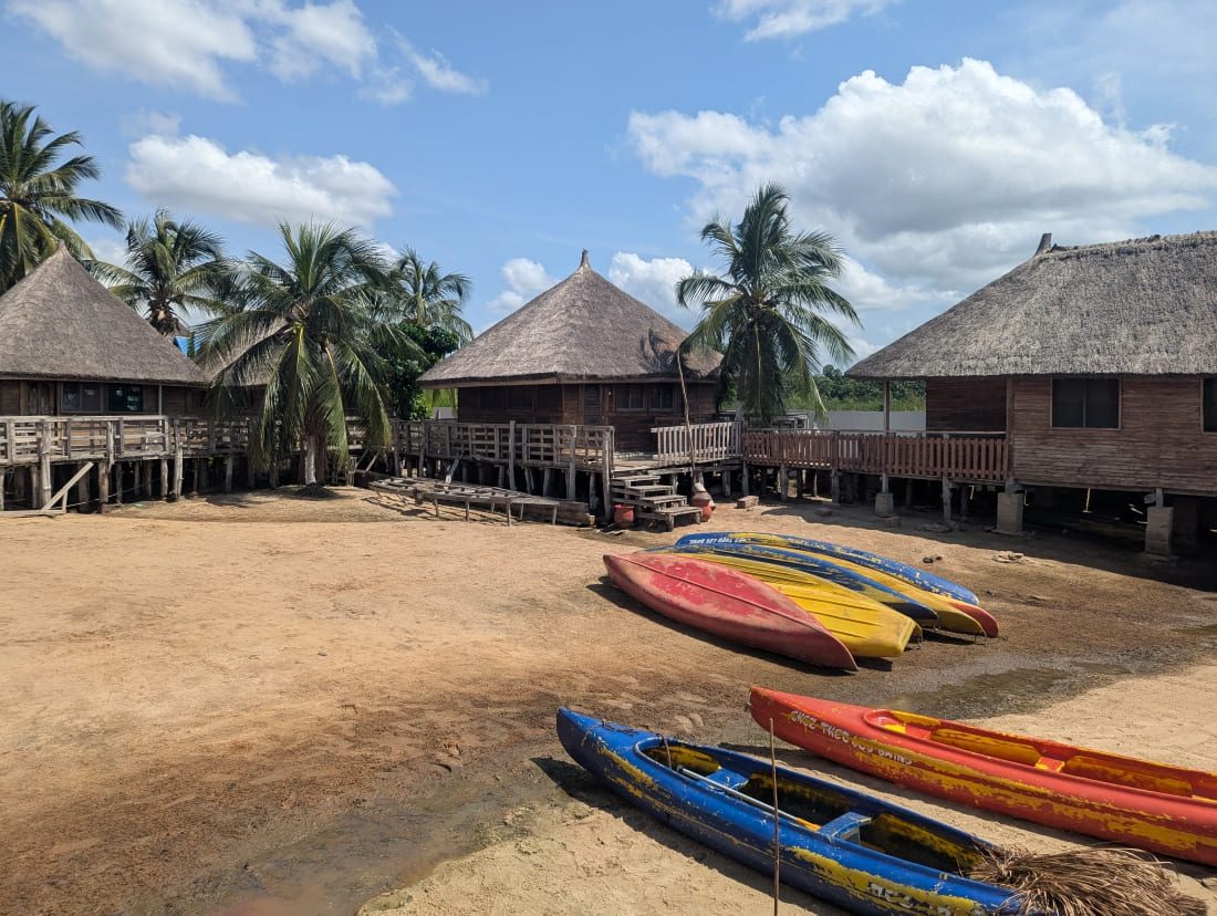 canoes_bungalows