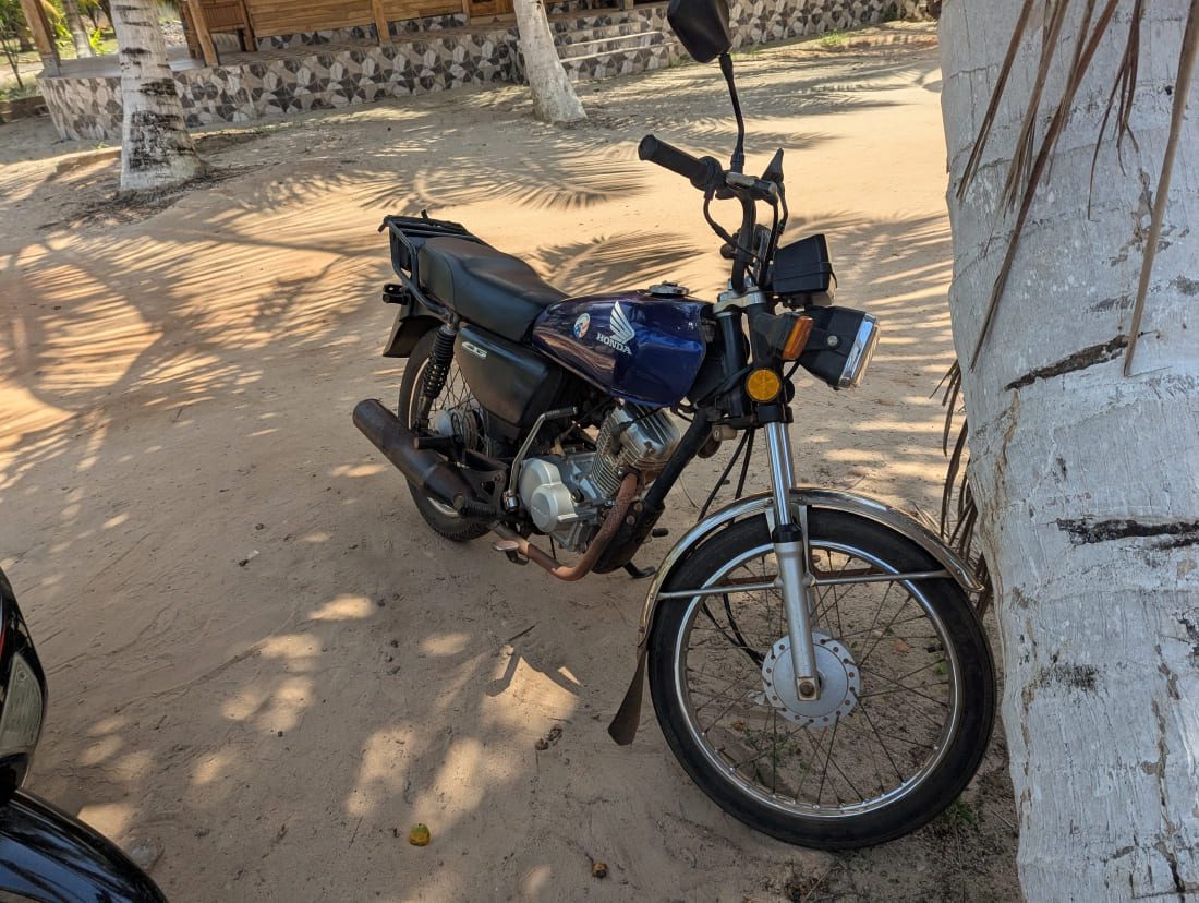 moto_trois_quarts