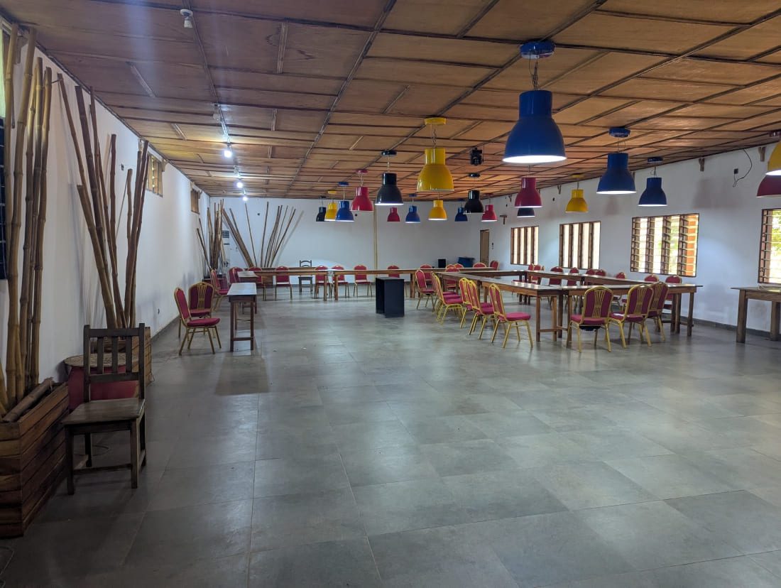 salle_réunion_vide